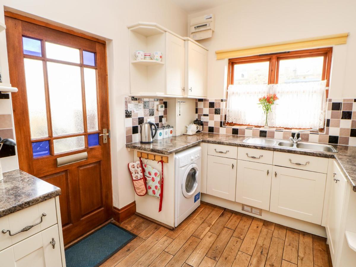 Gromit Cottage Рипън Екстериор снимка